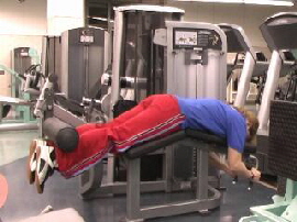 Beinbeugen,liegend_(an_Life_Fitness)_1